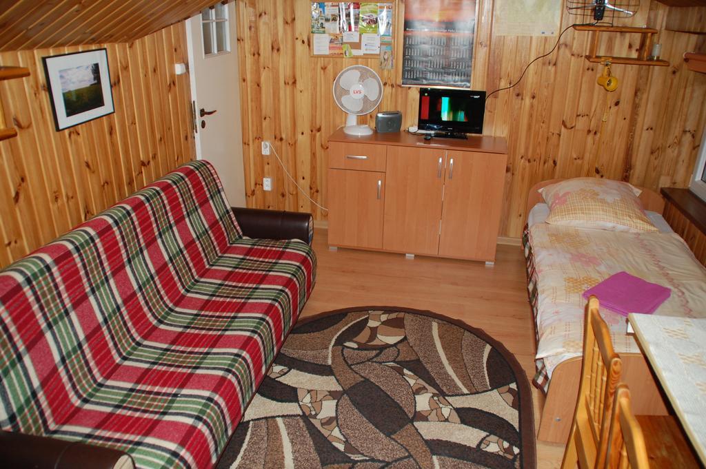 Agroturystyka Pod Swierkami Nadrybie Kamer foto