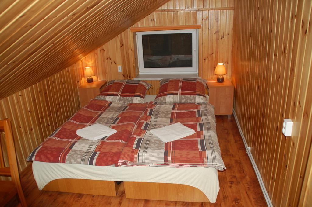 Agroturystyka Pod Swierkami Nadrybie Kamer foto