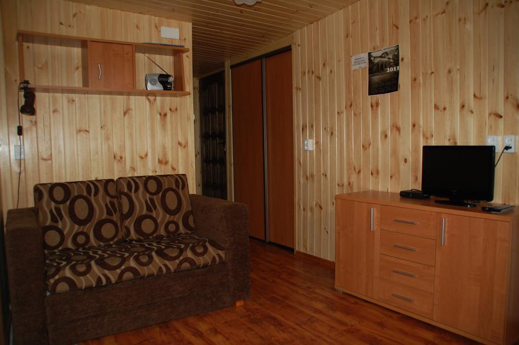 Agroturystyka Pod Swierkami Nadrybie Kamer foto